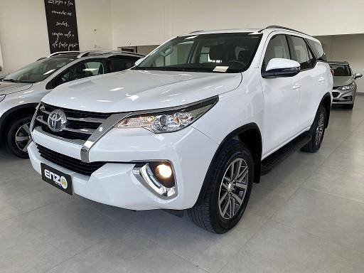 TOYOTA HILUX SW4 2.7 SR 4X2 16V FLEX 4P MANUAL